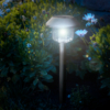 Kép 2/6 - LED-es szolár lámpa - leszúrható - hidegfehér - 45 x 12,5 cm - 12 darab