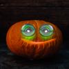 Kép 1/3 - Halloweeni ijesztő szempár - zöld LED-es - elemes