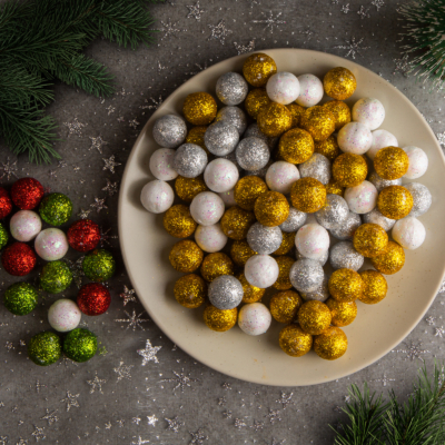 Karácsonyi gömb dísz - glitteres, polifoam golyók - 20 mm - 2 féle - 17 g / csomag